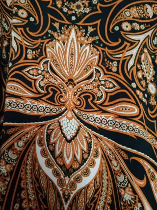 Vestido naranja estampado