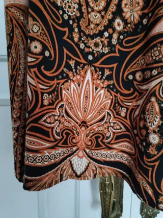 Vestido naranja estampado