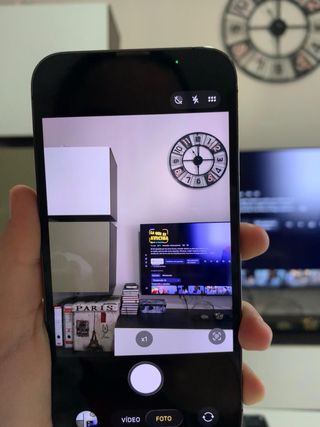 iPhone 13 Pro Gris Espacial + Cargador y Cable