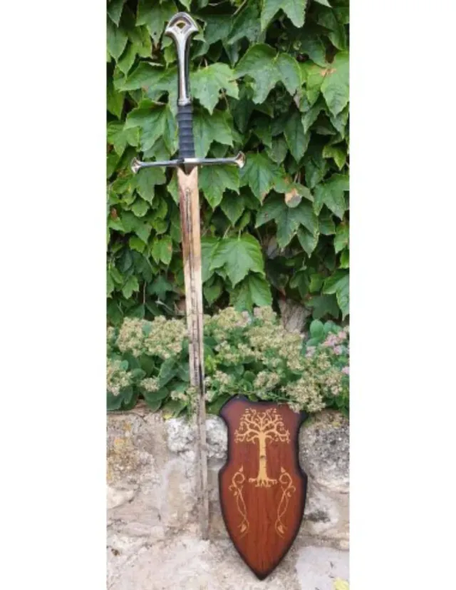 Espada Anduril Aragorn con Expositor 130cm