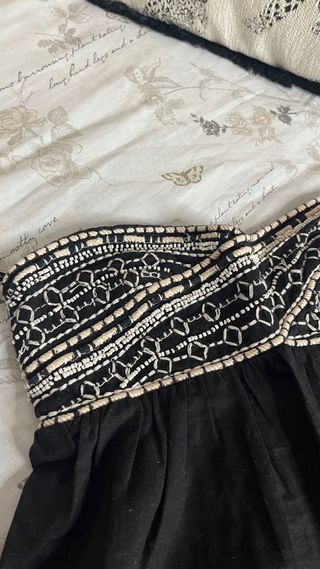 Top Zara con detalles bordados Talla M