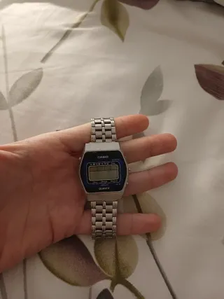 Reloj Casio Digital Plata y Azul