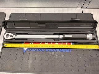 Llave dinamométrica 1/2 pulgada 40/200 Nm