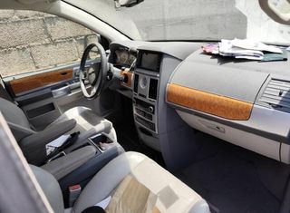 Faro derecho chrysler voyager - 2.8 at (163 225935