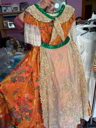 Traje de Fallera Niña y zapatos