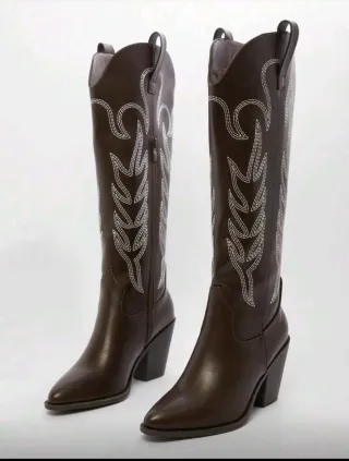 Botas de vaquero marrones con bordado