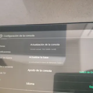 Nintendo Switch + Accesorios con EXTRA Leer!!