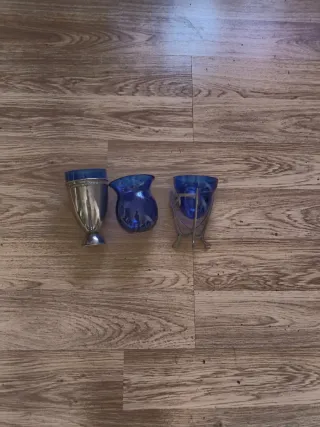 Juego de 3 jarrones azules y plateados
