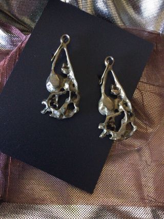 Pendientes cabujón negro