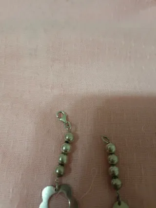 Pulsera de plata con bolitas y flor