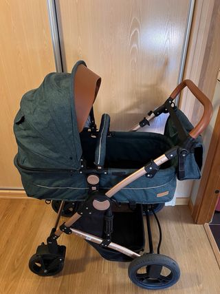 Carro de bebé verde y marrón