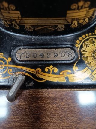 Máquina de coser Singer antigua