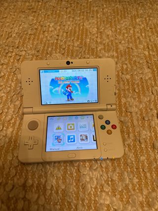 Nintendo New 3DS Blanca edicion animal crossing