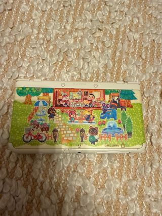 Nintendo New 3DS Blanca edicion animal crossing