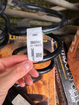 Kit Amortiguadores Jeep Wrangler Sahara JL