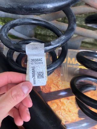 Kit Amortiguadores Jeep Wrangler Sahara JL