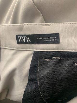 Pantalones Zara Gris Talla 44