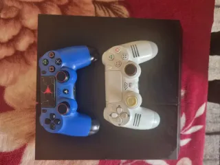PS4 1TB Blanca y Azul