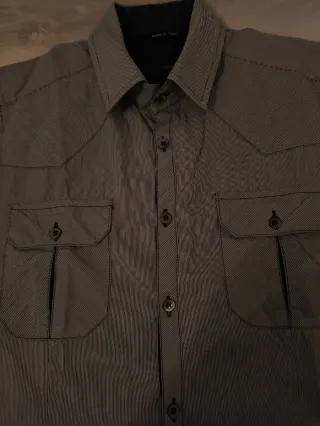 Camicia a righe blu e bianche