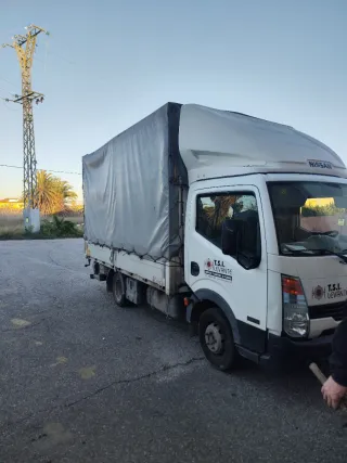 Nissan Cabstar 2014