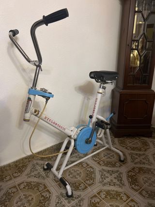 Bicicleta Estática Cyclostatic antigua