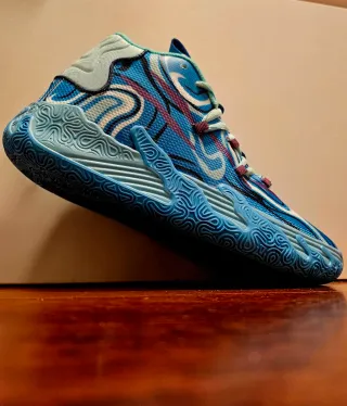 Zapatillas de baloncesto color azul