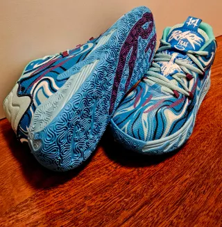 Zapatillas de baloncesto color azul