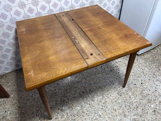 Mesa extensible de madera