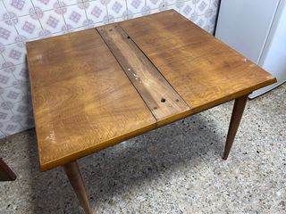 Mesa extensible de madera