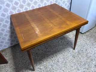 Mesa extensible de madera