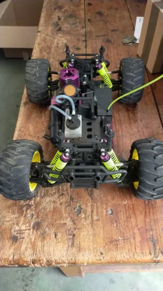 Coche RC Tyrannosaurus 4x4 Gas Power a gasolina