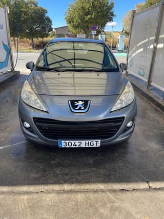 Peugeot 207 2011