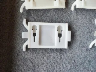 18 Clips Molduras Corsa a SR