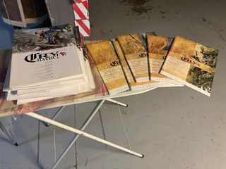 Se venden libros y fasciculos de juegos de rol.