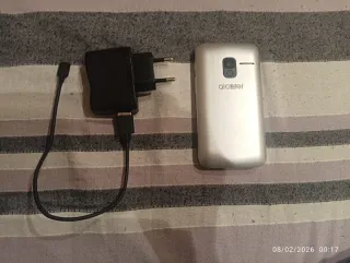 Móvil Alcatel Negro