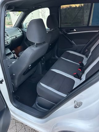 Volkswagen Tiguan 2012