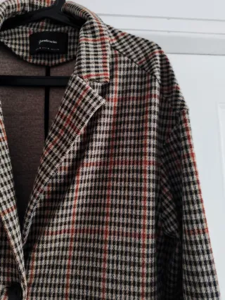 Abrigo cuadros Stradivarius