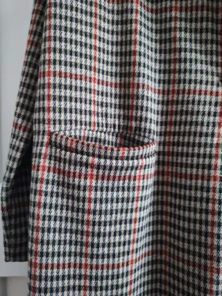 Abrigo cuadros Stradivarius