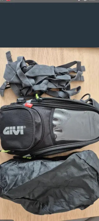 Bolsa depósito moto GIVI negra