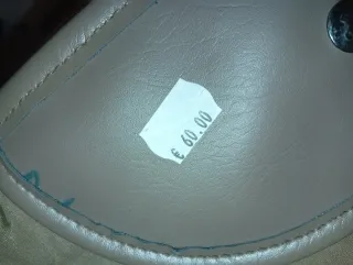 Guarda trajes vintage marrón y verde oliva