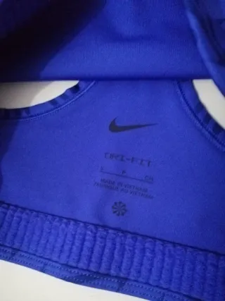 Sujetador Deportivo Nike Azul con Estampado Swoosh