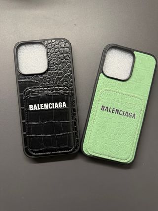 Custodia iPhone 15 Pro Max porta carte Balenciaga