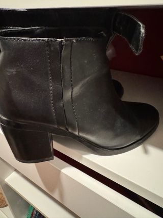 Botines negros tacón