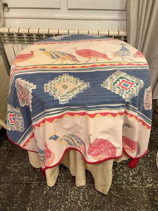 Mesa redonda madera y corcho