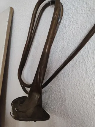 Trompeta antigua de latón