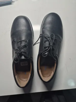 Zapatos negros cordones talla 39