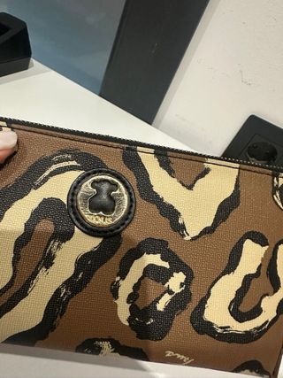 Cartera Tous estampado leopardo