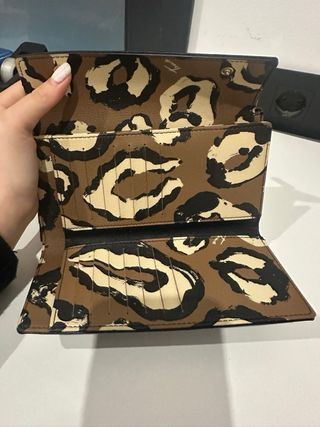 Cartera Tous estampado leopardo