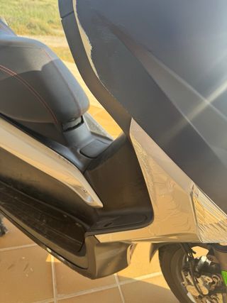 Yamaha XMAX 250i Scooter