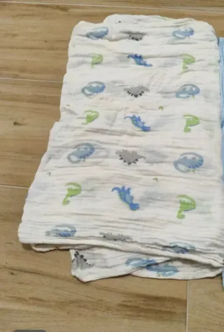 Muselina dinosaurios bebé